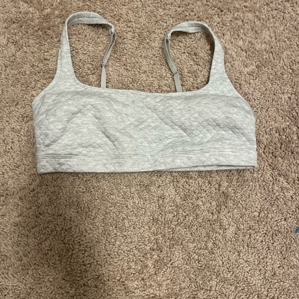 Gilly Hicks Gray quilted Sports Bra with Adjustable Straps size L